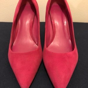 Truth or Dare by Madonna Pink Suede Heels